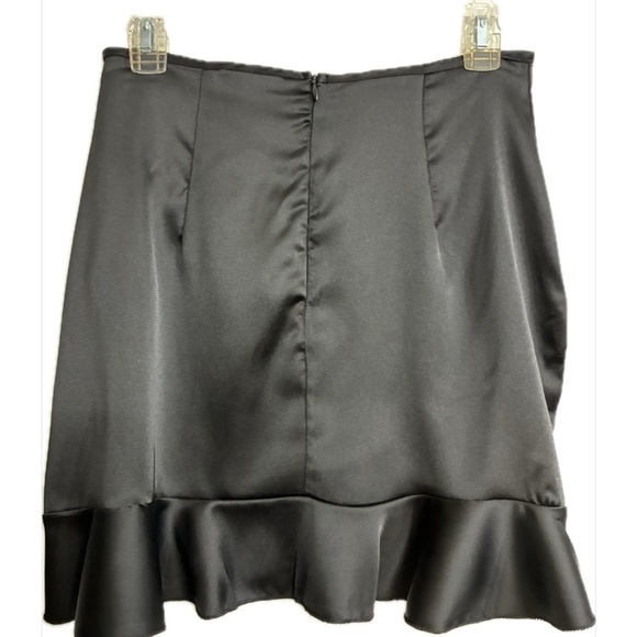 Nanamacs Black Satin Ruffle Mini Skirt Sz Medium NWT - Picture 3 of 5
